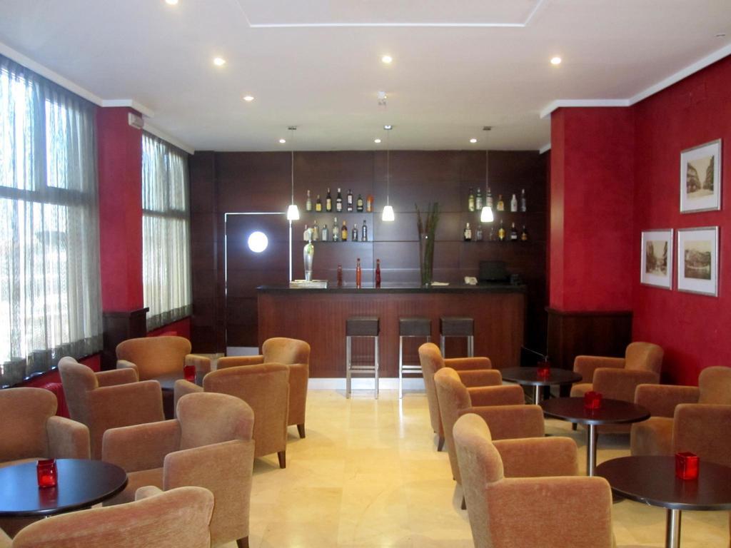 B&B Hotel Виго Экстерьер фото