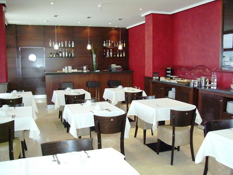 B&B Hotel Виго Экстерьер фото