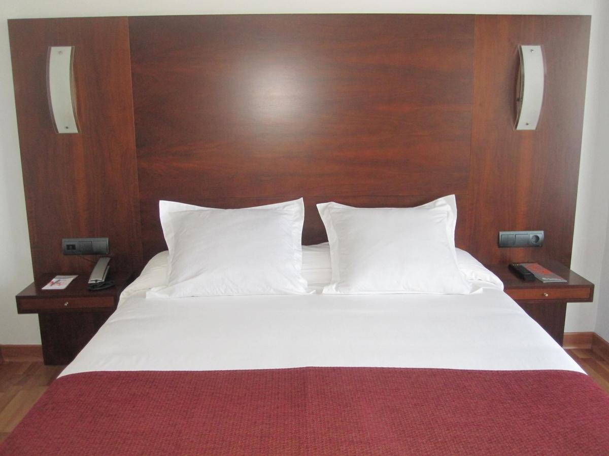B&B Hotel Виго Номер фото